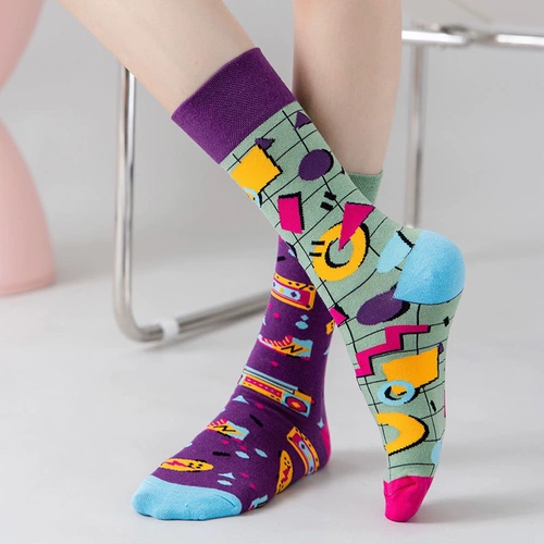 Асимметричные милые японские мультяшные носки для влюбленных, средней длины