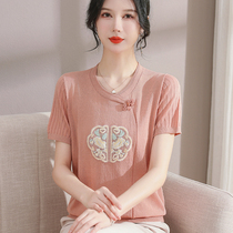 2024 vêtements dété pour femmes dâge moyen et âgées nouvelle chemise tricotée brodée de style chinois T-shirt à manches courtes à la mode maman haut en soie glacée