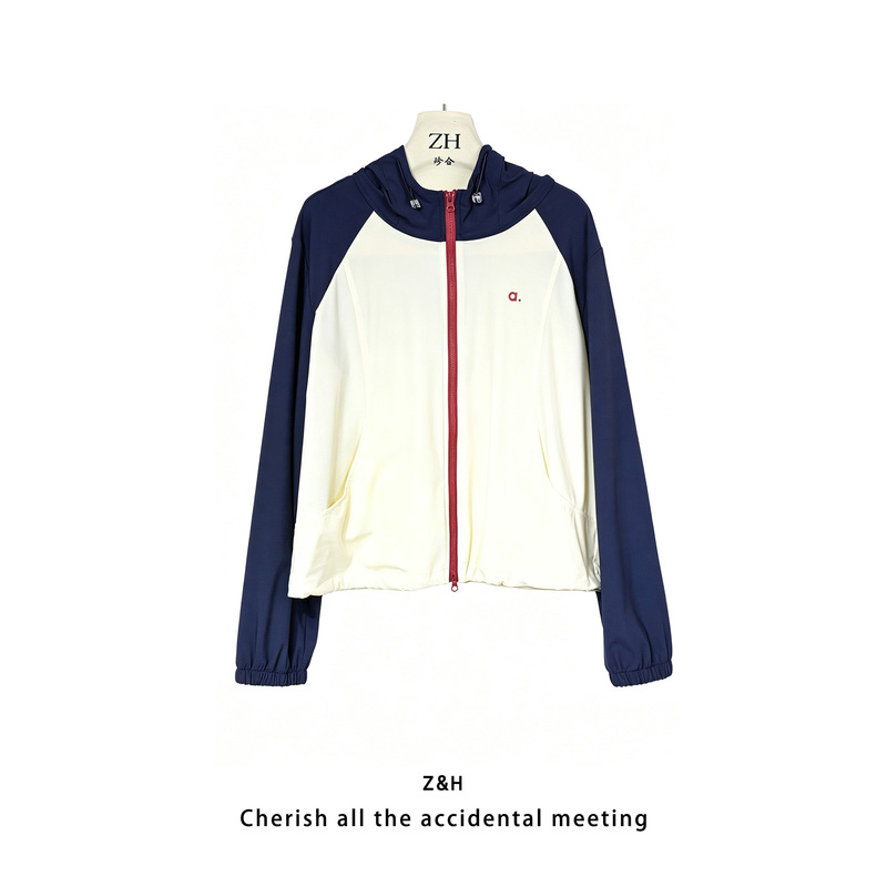 Zh【Heart in the Wilderness】Comfortable and Simple Women's Hooded Jacket, Versatile and Stylish