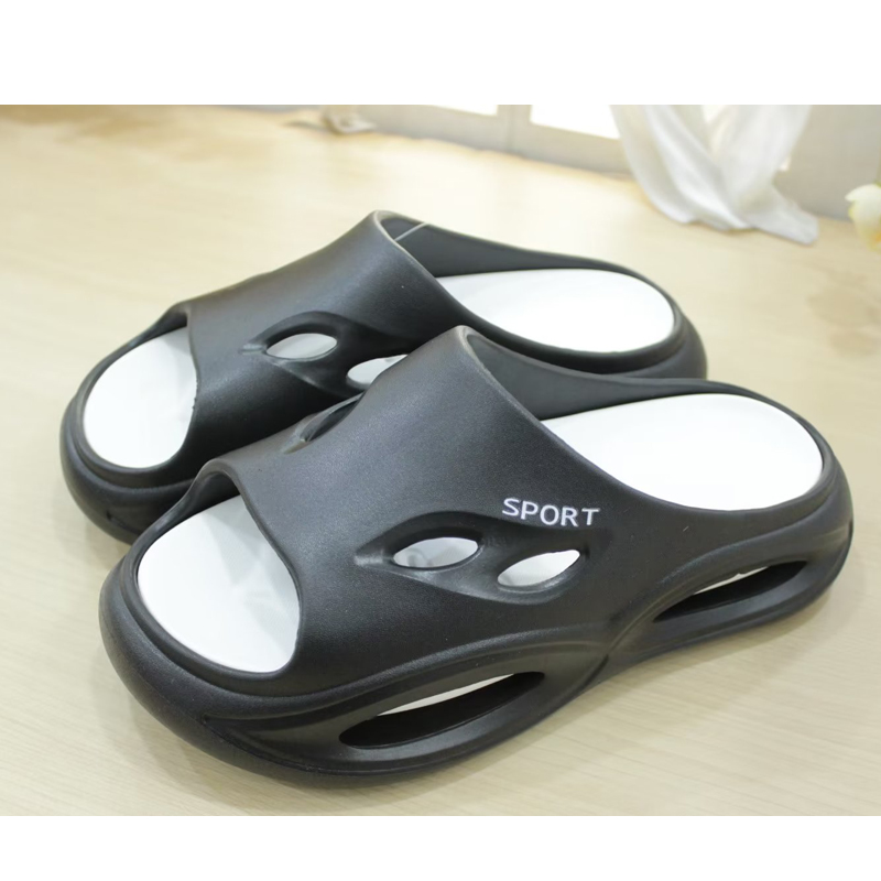 Men's rubber and rubber sports slippers trampled outside wearing men's sandals non-slip air cushion boys outdoor word slippers-Taobao