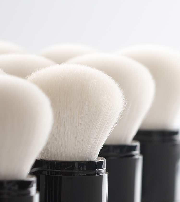 Loose Powder Brush portable telescopic large number Cosmetic Honey Powder Brushed Makeup Brush animal hair One clothing Wool Blush Brush