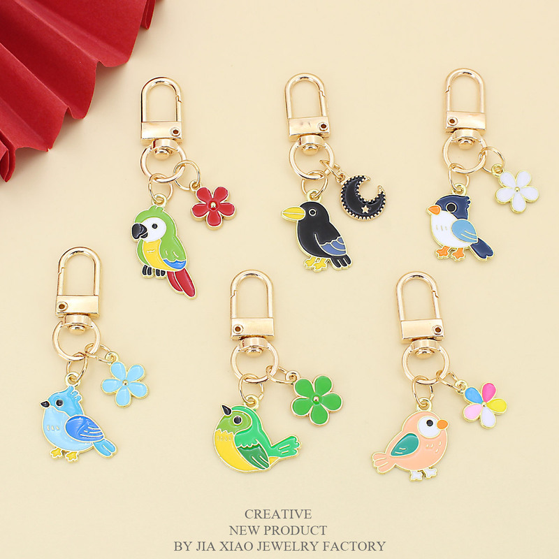 New Seasonal Bird and Flower Keychain Pendant, Bird Keychain, Parrot and Crow Bag Charm, Creative Handmade New Seasonal Bird and Flower Keychain Pendant, Bird Keychain, Parrot and Crow Bag Charm, Creative Handmade