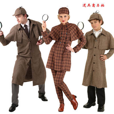 Cosplay as adult and child Sherlock Holmes characters in Halloween Children's Day performances and parent-child costumes