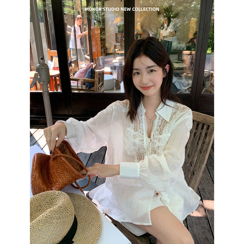 Mukok 100% Ramie Heavy-Duty Positioning Lace Hollow-Out V-Neck Shirt for Women, New Romantic Semi-Sheer Shirt for Spring and Summer