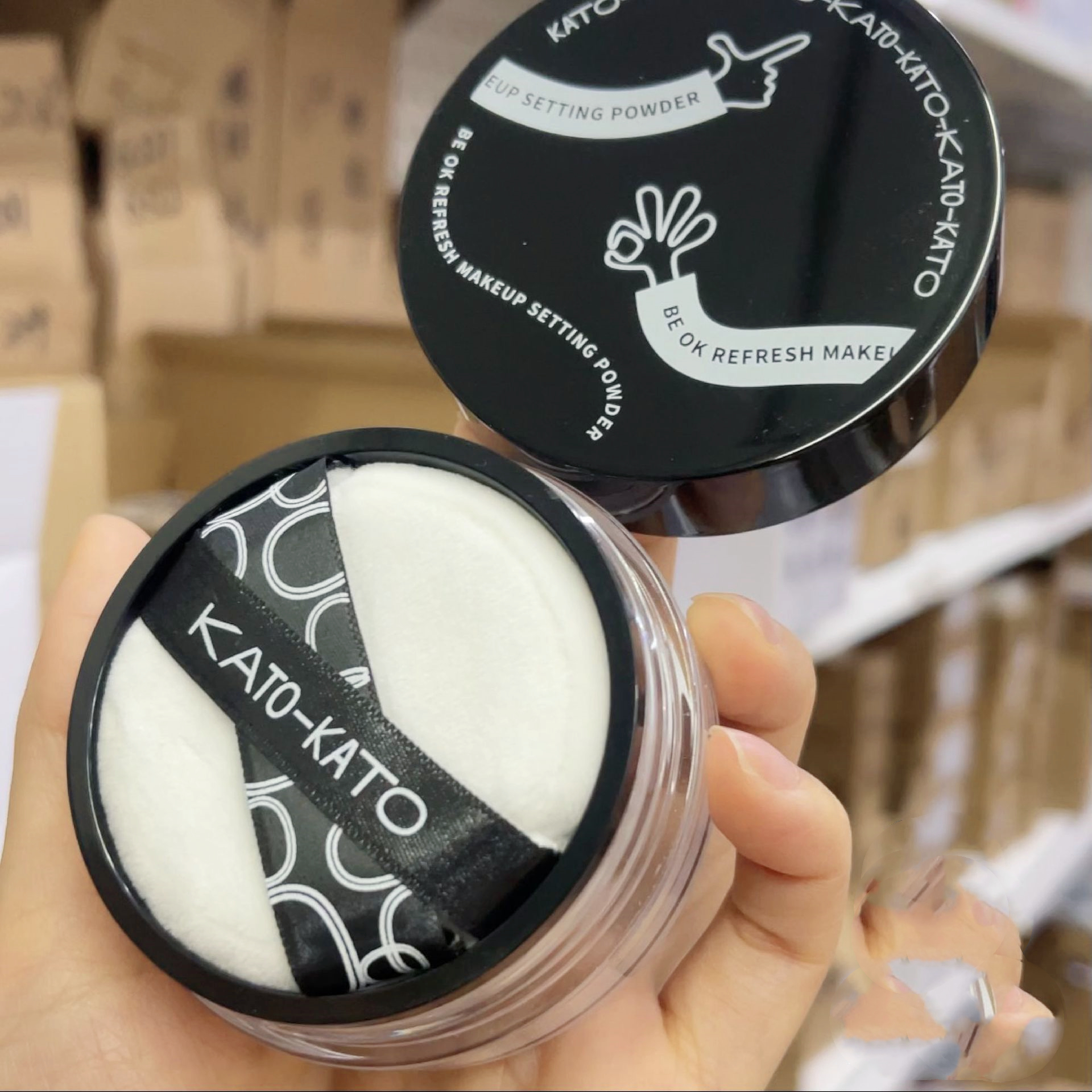 KATO loose powder set makeup concealer waterproof sweat-resistant non-makeup pearlescent student parity powder long-lasting spray dry oily skin