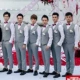 Cho thuê phù rể kinh doanh đám cưới nam giới bình thường phong cách Anh phù hợp với áo vest anh em nhóm cho thuê