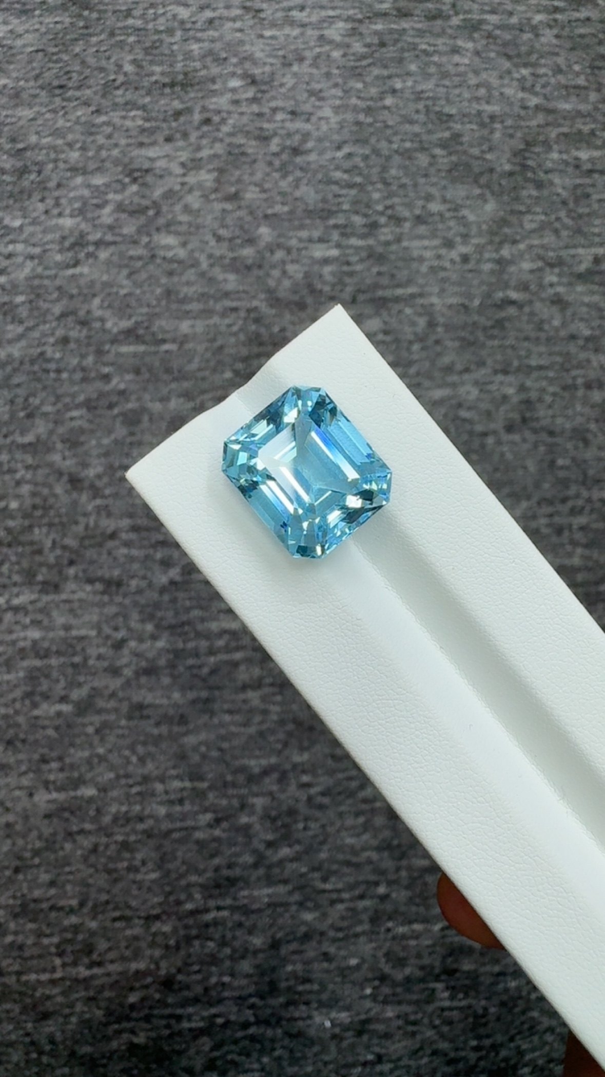 海天藍① 天然海蓝宝裸石｜超级圣玛利亚色！16.87克拉宝石级海蓝宝，美到