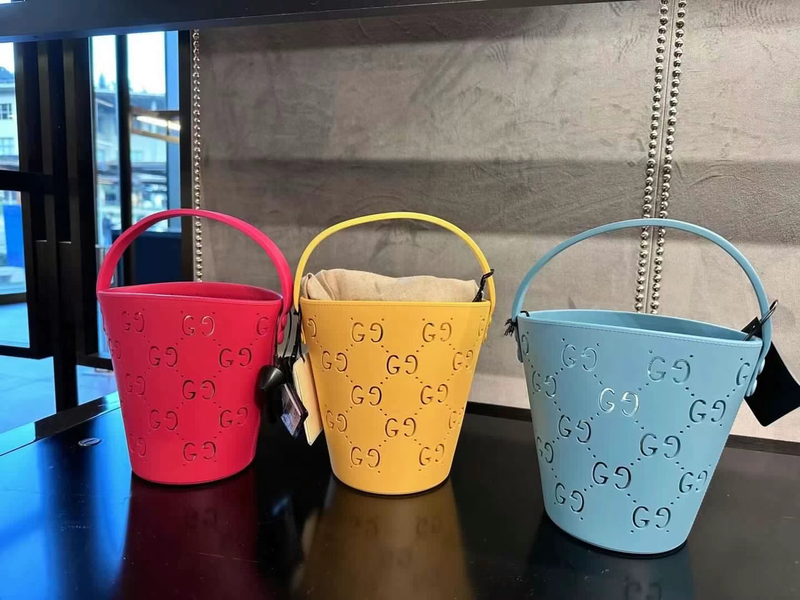 70% off In-Stock Gucci Children's Small Bucket Bag Gg Hollow-Out Handbag Fashionable Versatile Casual European and American Style Small Bag
