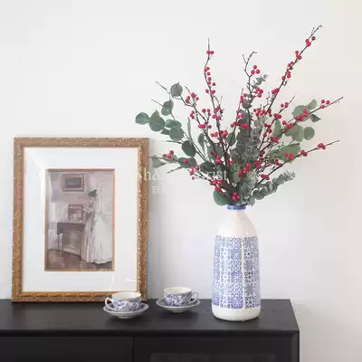 Simulation Berry hairy fruit North America Holly Chinese living room ornaments red fruit ceramic bottle set dining room home decoration