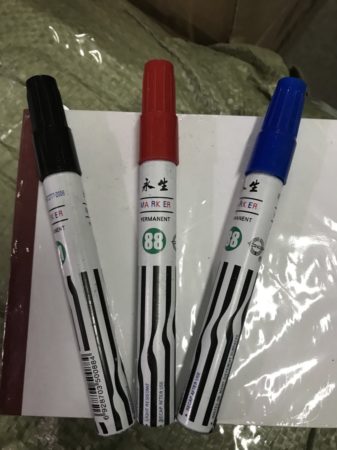 Yongsheng 88 marker Big head Yongsheng marker Aluminum rod single head oily marker Black red blue