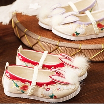 Childrens Chinese style embroidered shoes old Beijing cloth shoes ethnic style dance shoes beef tendon baby costume Hanfu shoes