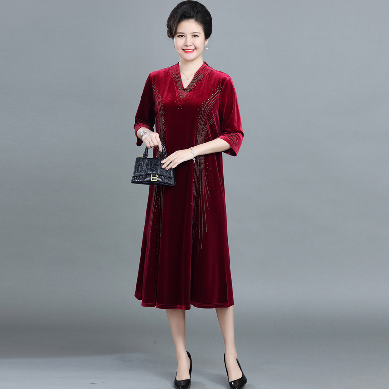 Wedding Dress for the Mother of the Bride, Elegant Gold Velvet Dress, Plus Size, 100kg Wedding Banquet Outfit for the Mother-In-Law