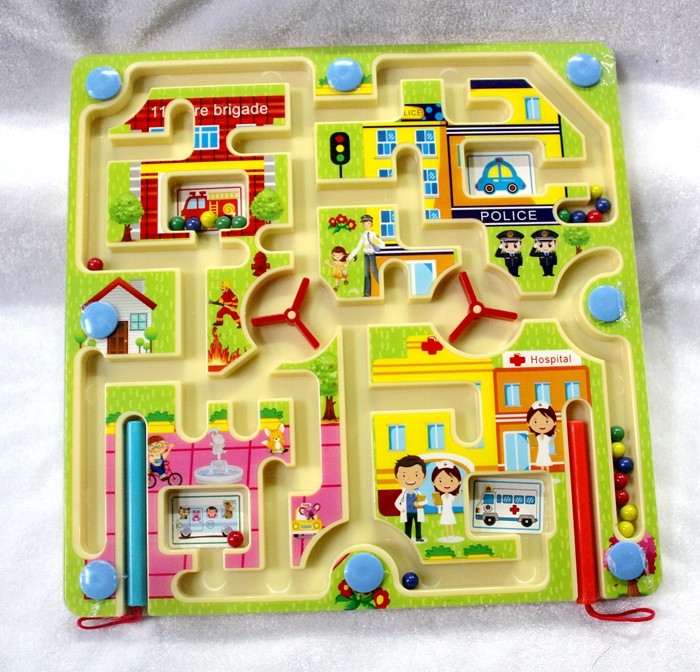 Magnetic pen labyrinth intellectual walking beads 1 - 2 years 3 and 5 years old 3 and 5 years old 6 boys and girls flying chess dual use