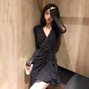 Cổng thời trang hương vị chic mới mùa thu retro V-Cổ chéo là dây rút mỏng tie sequined đuôi cá ăn mặc nữ