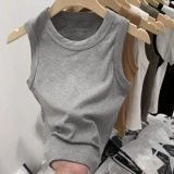 Черная летняя майка топ, короткая футболка без рукавов, круглый воротник