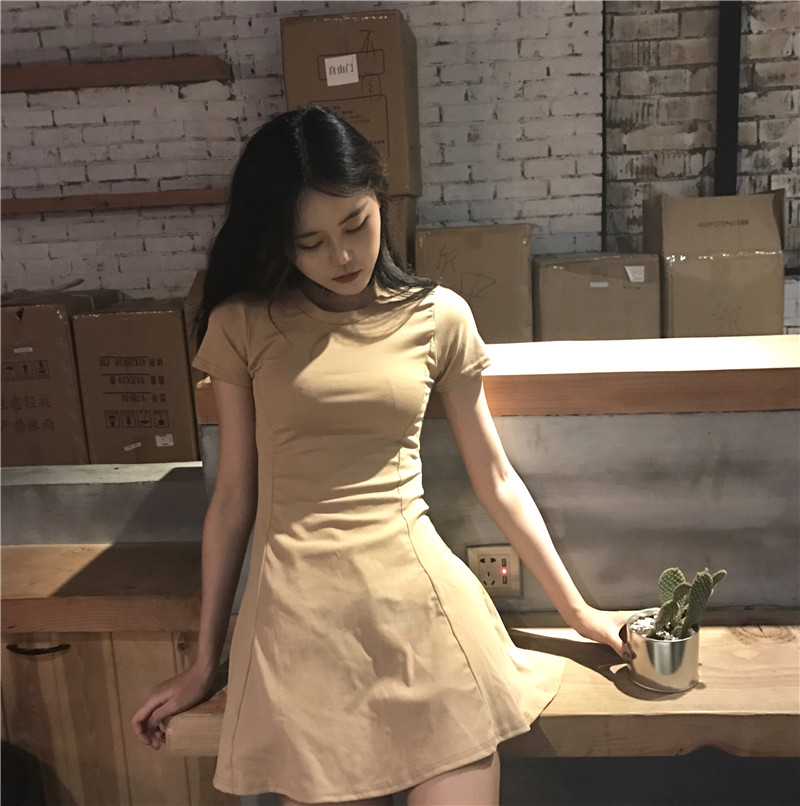 Đầm nữ mùa xuân 2018 mới dành cho nữ thời trang Hàn Quốc giảm béo thon gọn bên trong lấy váy ngắn xuân hè đầm dún eo