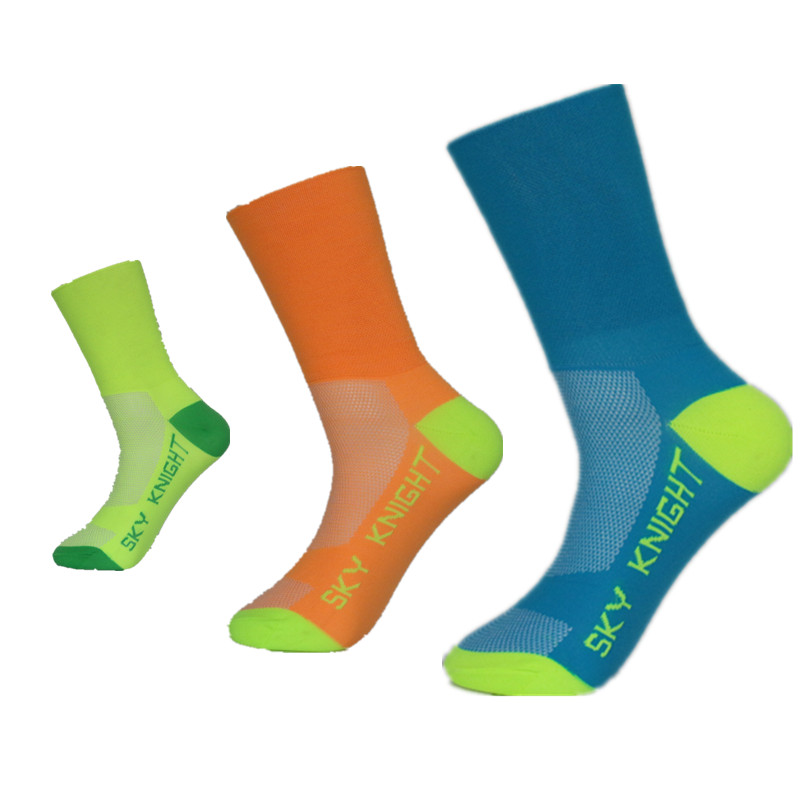 Bike riding socks male and female universal outdoor middle cylinder sports socks breathable running accessories riding gear