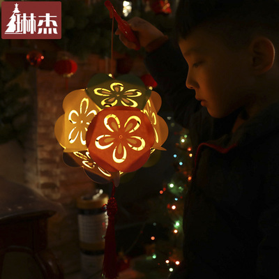 琳杰幼儿园DIY手提发光小灯笼