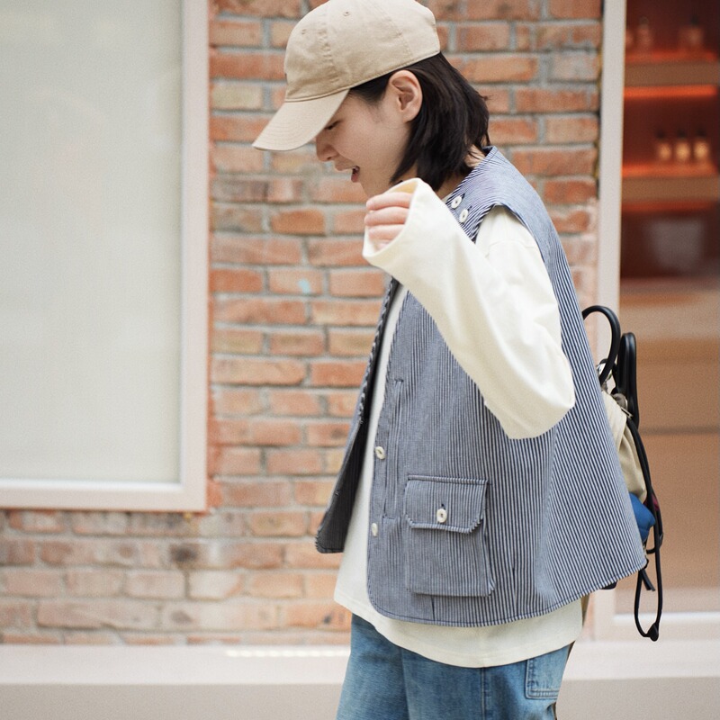 Designed Vertical-Striped Canvas Cotton Large-Pocket Work Vest Designed Vertical-Striped Canvas Cotton Large-Pocket Work Vest