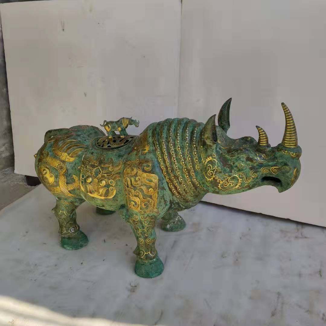 Imitation ancient bronzeware GOLD INSCRIPTION RHINOCEROS RHINOCEROS RHINOCEROS WORKMANSHIP FINE RED SPOT GREEN RUST PENDULUM PIECES COLLECTION MANUFACTURER DIRECT