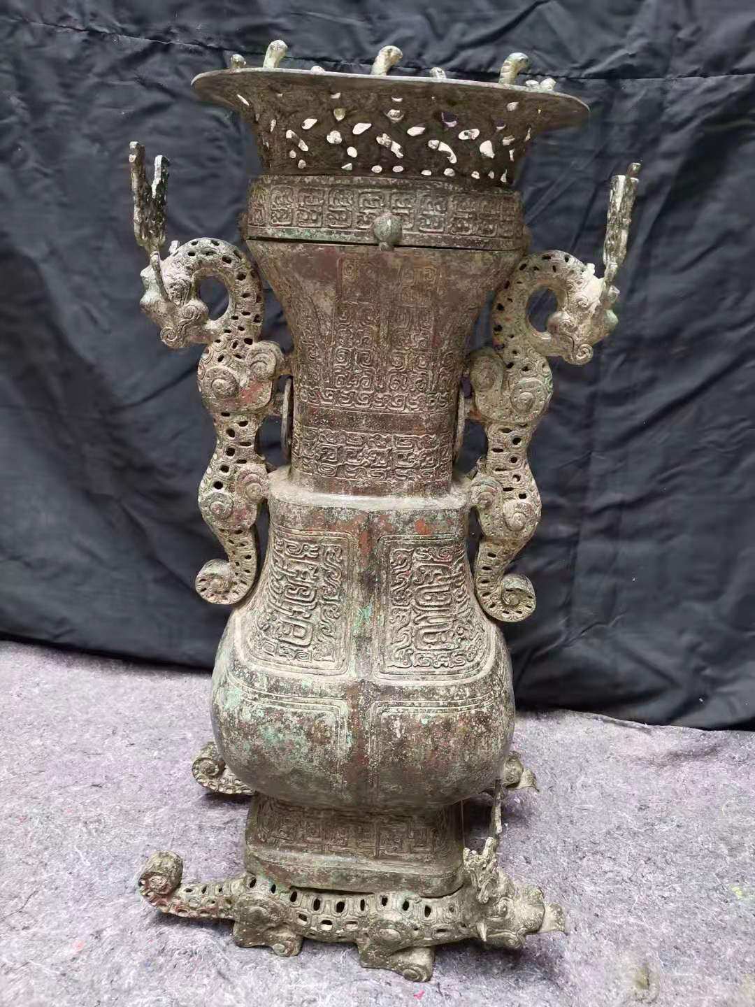 Antique bronze inscription large-copy commercial double veterinary pot paint ancient antique piece