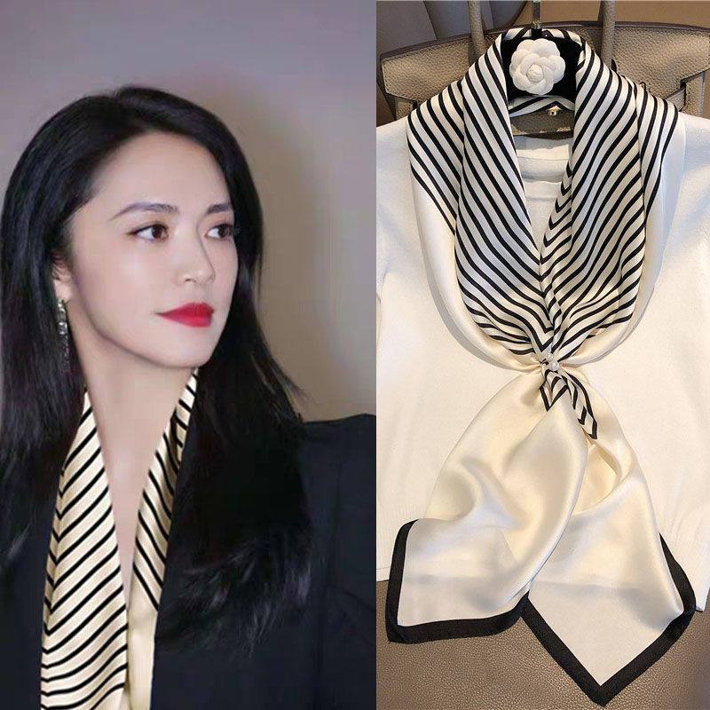 Temperament new ins small square scarf scarf woman Wild spring and summer professional assembly accessories Korean version of the literary scarf neck scarf