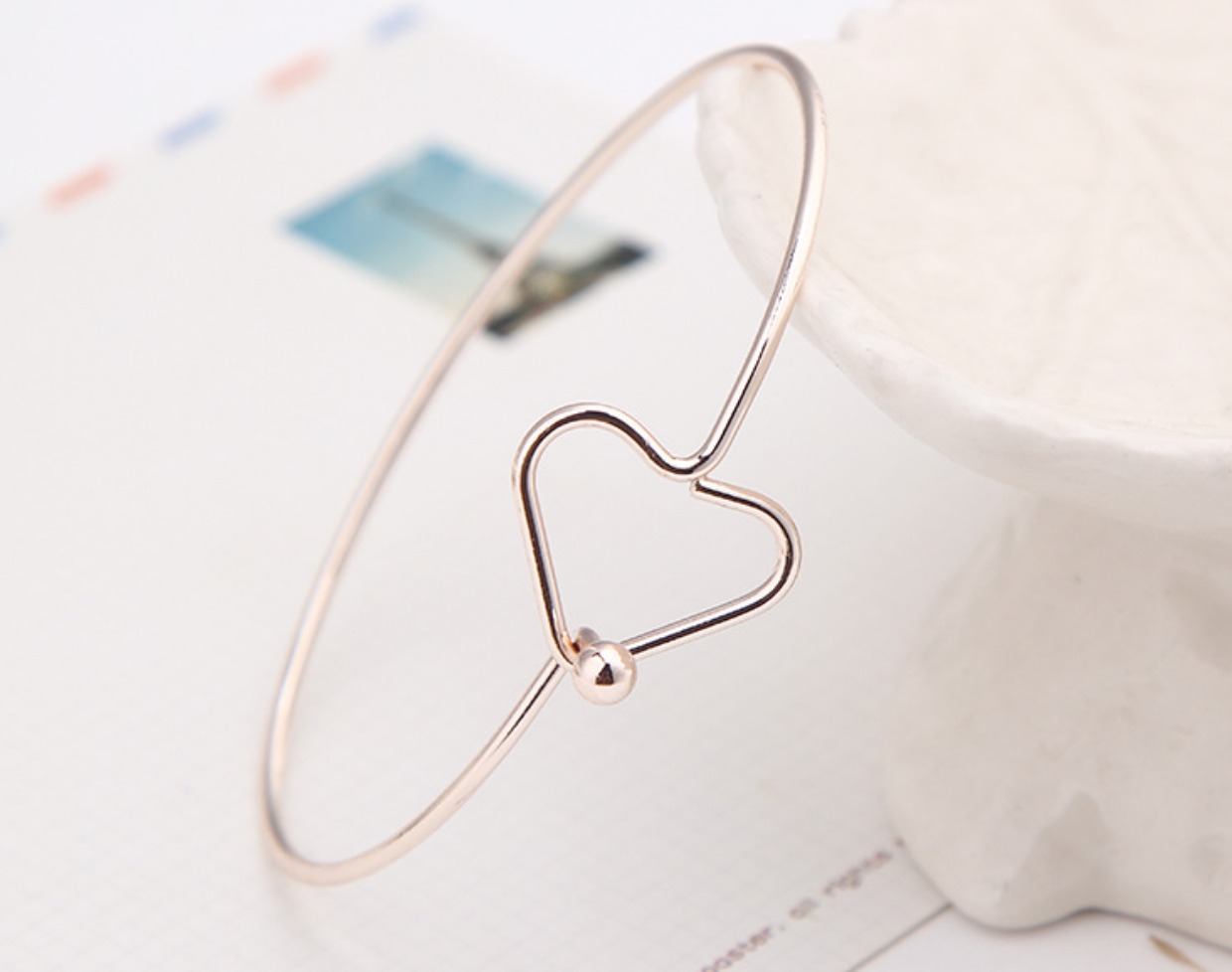 Vòng tay dễ thương Phụ nữ Phiên bản Nhật Bản và Hàn Quốc Cá tính ngọt ngào và đơn giản Sinh viên tươi Sen Rêu Handmade Trang sức Vòng tay hoang dã vòng tay titan
