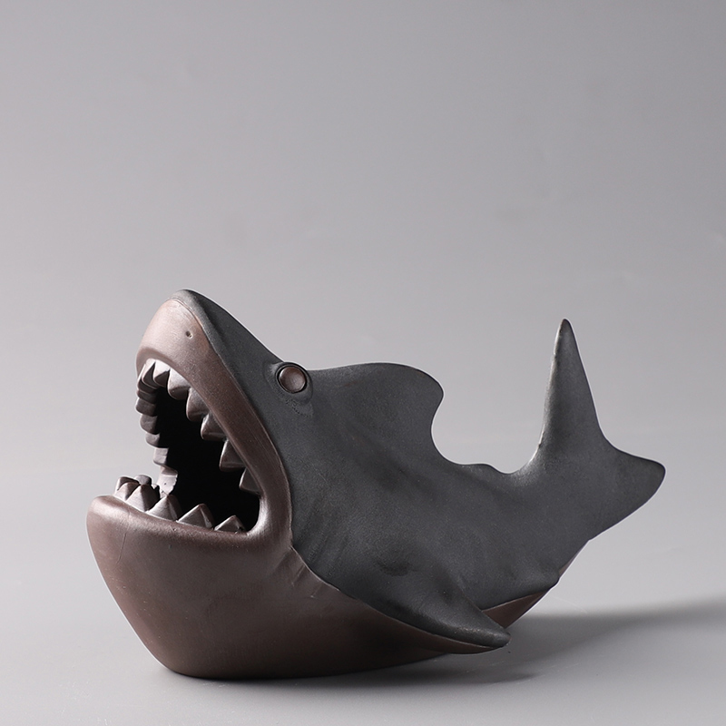 Shark dolphins animal ceramic ashtray creative move car car fashionable ashtray tea table