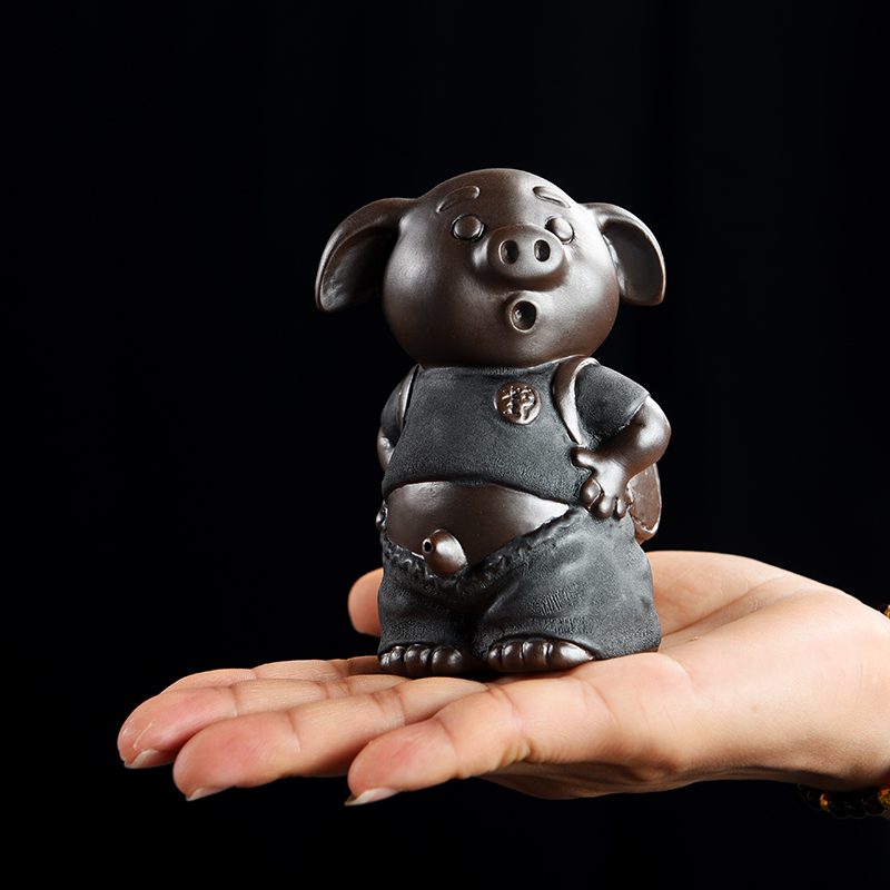Purple sand pottery and porcelain tea pet pee pig furnishing articles can be keep tea play ground decoration pee hydraulic pig tea accessories gifts
