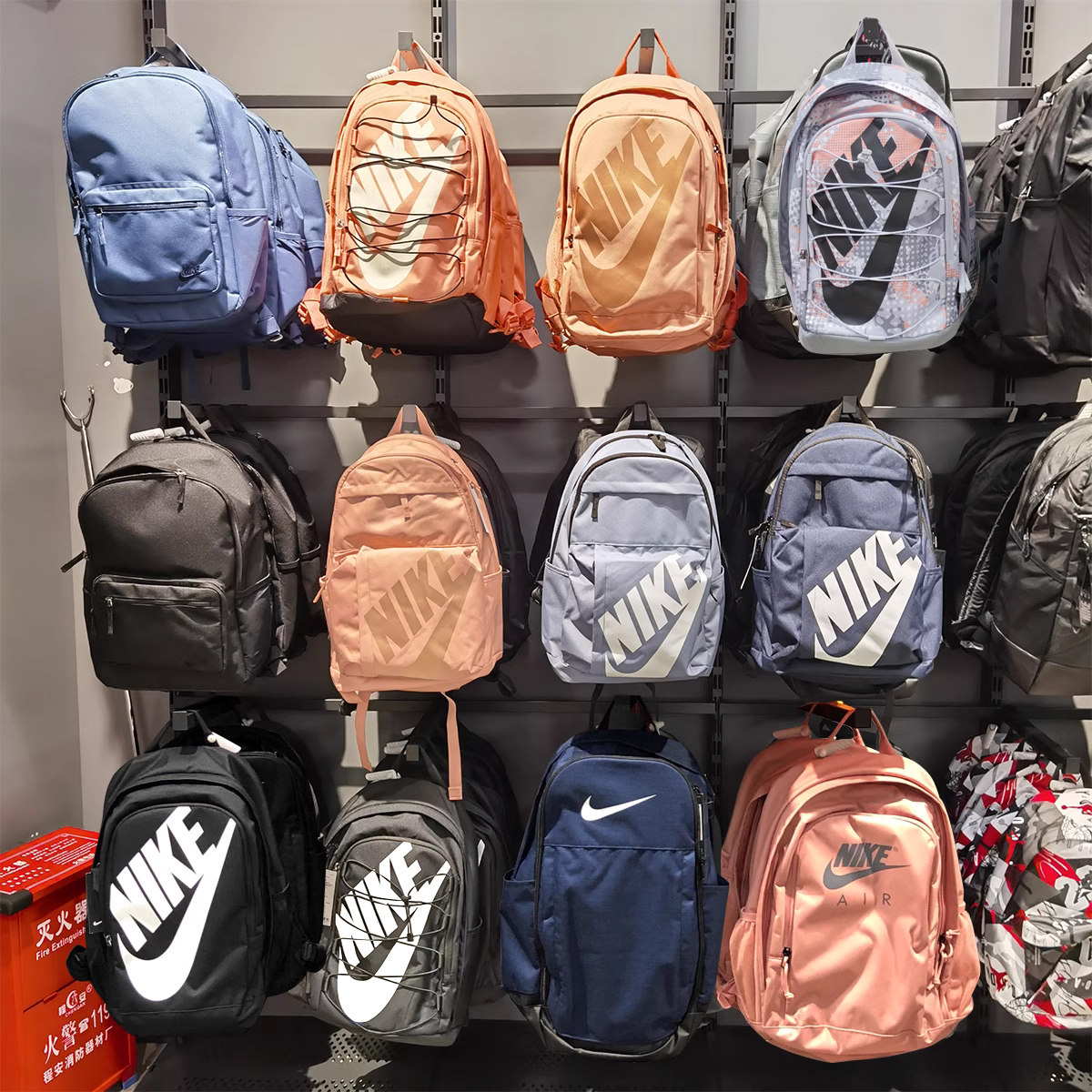big student jansport backpack inside ProductCode--HJ8200-515 and daily essentials Talla:39 Small fishing net |