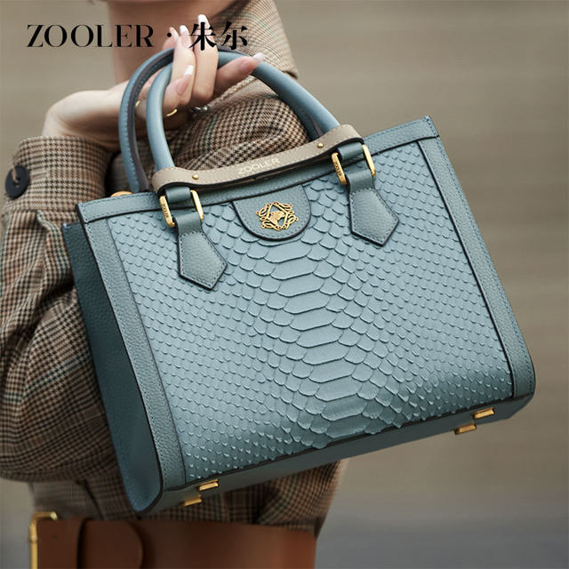 Juul leather handbag 2022 new crocodile pattern mother bag fashion large capacity middle-aged Messenger shoulder bag female