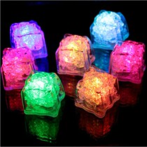 Luminous ice cubes touch water bright LED light fluorescent block Bar party Wedding wedding decoration Seven colorful ice lantern props