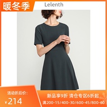 2021 autumn new short sleeve professional dress female temperament commuter slim waist small black dress intellectual slim skirt
