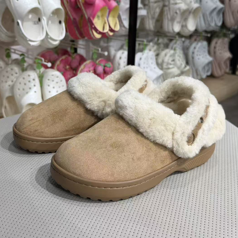 Crocs Women's Shoes, Winter Classic Faux Suede with Fleece Lining, Warm Cotton Clogs 212106