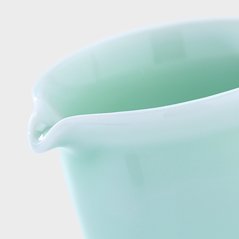 Mingyuan FengTang just a cup of tea with zero kung fu tea set celadon longquan celadon ceramics and glass apparatus and a cup of tea