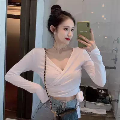 Sexy short strappings with umbilical heart machine cross V collar collarbone top female autumn Joker slim long sleeve thin bottom