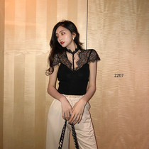 Hong Kong taste temperament slim slim short halter neck top womens summer Korean lace stitching V-neck halter short-sleeved T-shirt