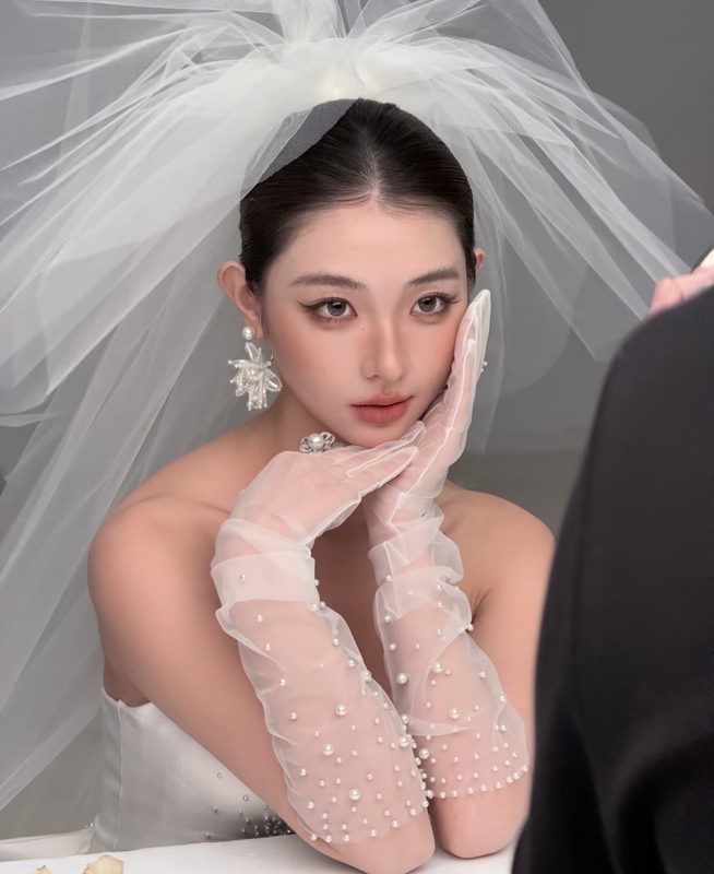Difan Accessories Original Three-Layer Short Lightweight Veil Bridal Wedding Studio Sample Photo High-Definition Puffy Plain Veil Difan Accessories Original Three-Layer Short Lightweight Veil Bridal Wedding Studio Sample Photo High-Definition Puffy Plain Veil