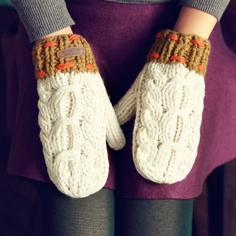 вязаная варежка. модные варежки. варежки twist mittens. перчатки рукавицы. красивые варежки.