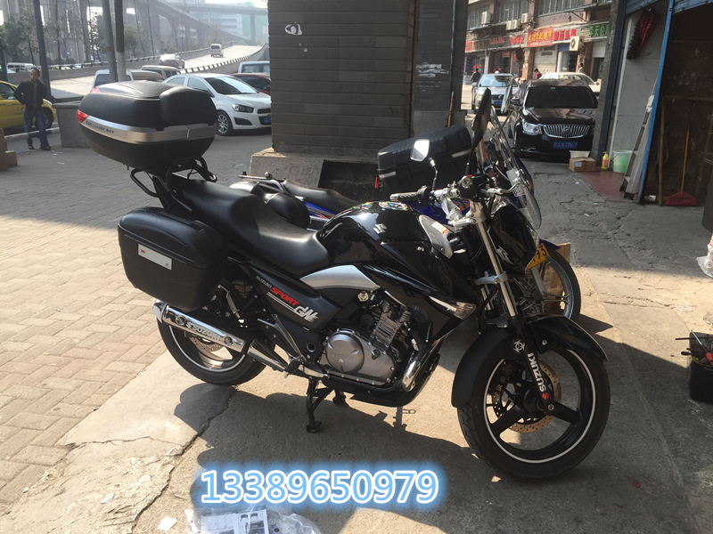 Motor Wanlihao E62 Tianjian GW250 Huanglong 300600 Feizhi Thần chiến tranh Mirage KP150 thân cây hộp - Xe gắn máy phía sau hộp thùng sau xe máy giá rẻ