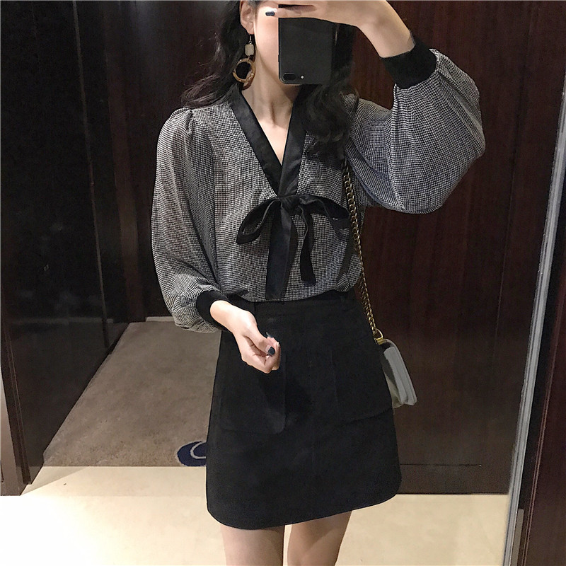 VK旗艦店 韓系V領格子雪紡襯衫長袖上衣