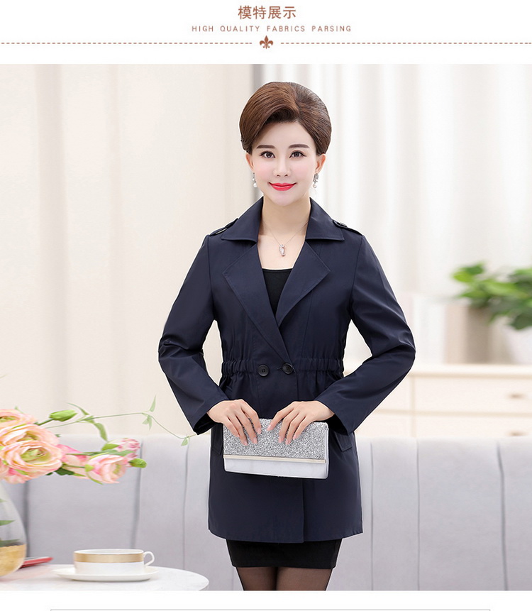 Áo gió cho mẹ khí chất nữ dài 40-50 tuổi 2018 mới dành cho phụ nữ trung niên mùa xuân và áo khoác mùa thu mỏng mẫu thời trang áo sơ mi nữ tuổi 50