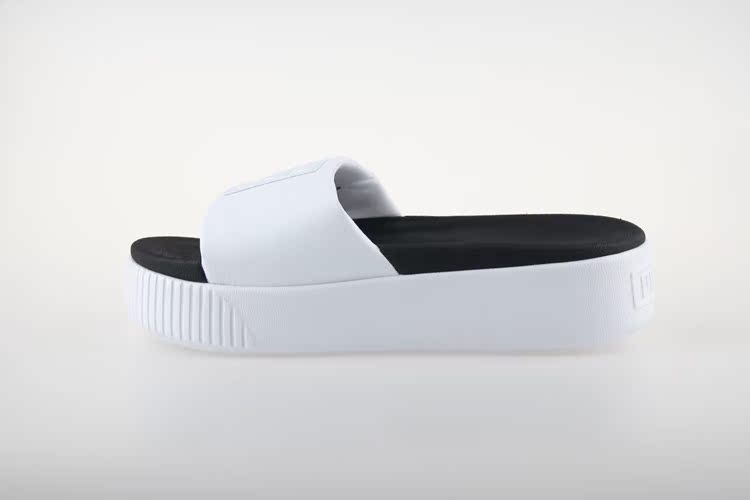 Nền tảng Puma / Puma Giày đế bệt màu đen và trắng của phụ nữ Giày dép giản dị 366121-01 / 04 - Dép thể thao dép louis vuitton