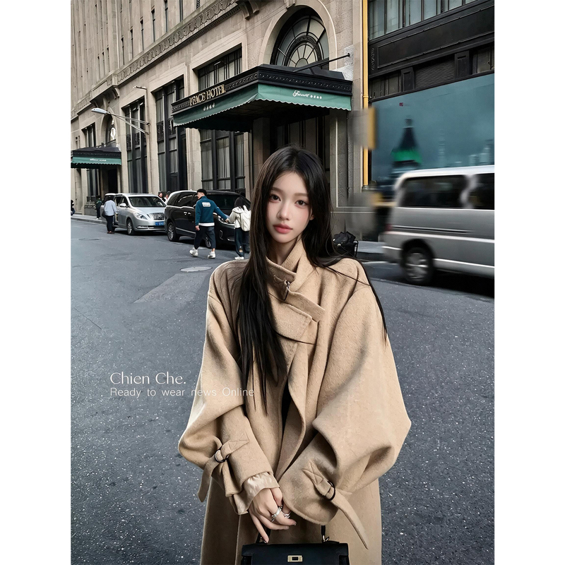 Chien's Signature Coat, Made of Sheep Wool and Camel Hair, for Petite Women, with a High-End Feel, Double-Sided Wool, Long Coat for Women Chien's Signature Coat, Made of Sheep Wool and Camel Hair, for Petite Women, with a High-End Feel, Double-Sided Wool, Long Coat for Women