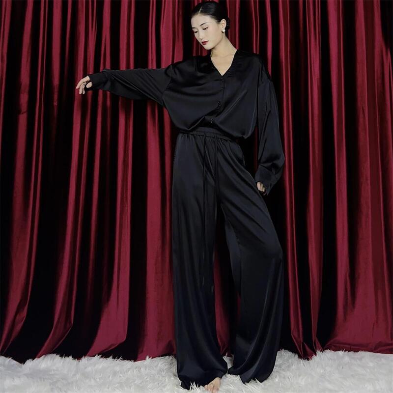Wyz Black Long-Sleeve V-Neck Shirt, Loose Street Dance Unisex Shirt, Wide-Leg Pants, Solid Color Versatile Women's Clothing