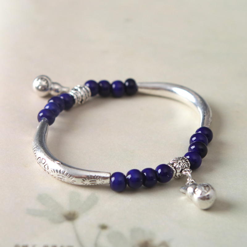 QingGe jingdezhen act the role ofing is tasted little fresh flower glaze porcelain bead bracelet with girlfriends picking hundred Mr Market. I source