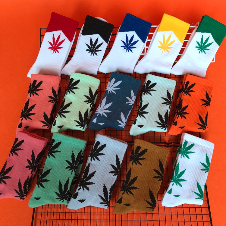 Vớ nam và nữ trong ống cotton vớ thương hiệu thủy triều Ma Ye Hàn Quốc Harajuku Châu Âu và Hoa Kỳ đường phố hip hop ván trượt lá phong tất nike