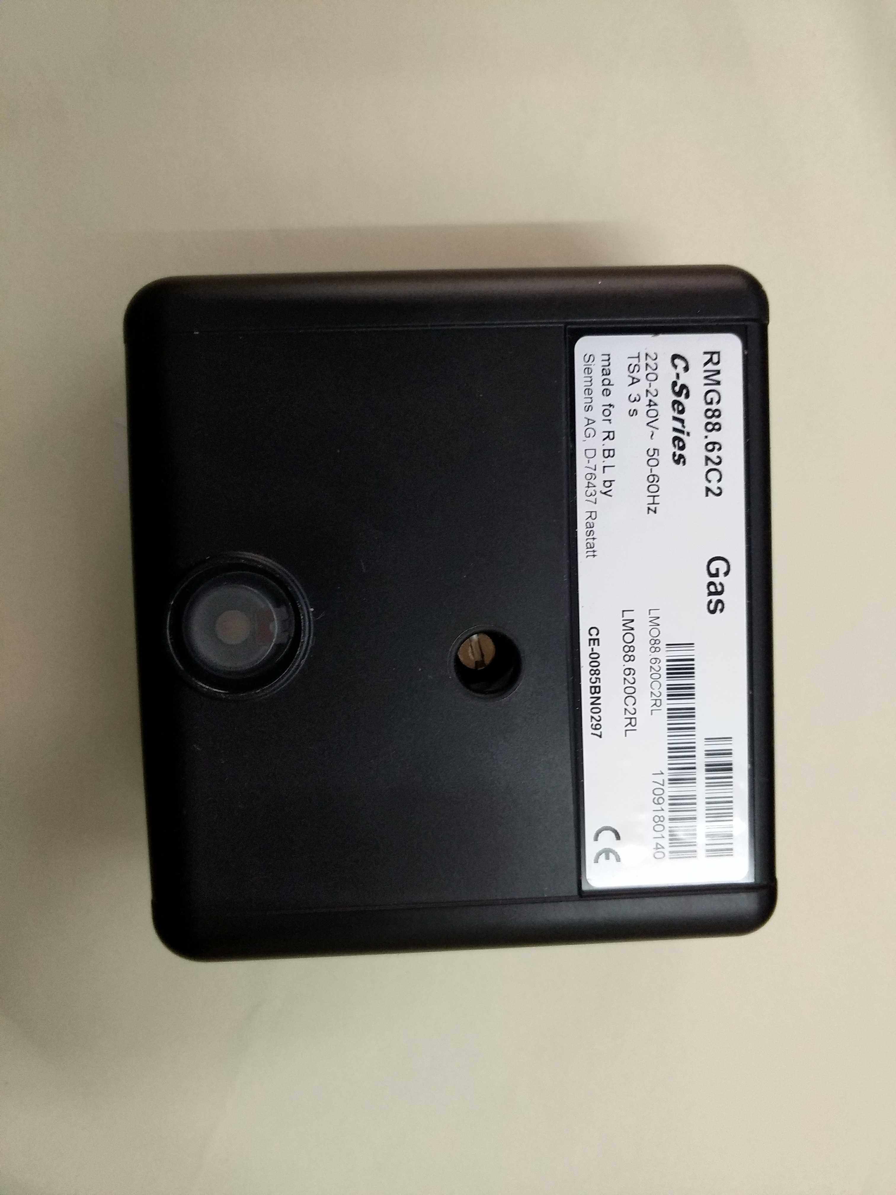 The Siemens Controller RMG88 62C2 AG D-76437 No. 3013073