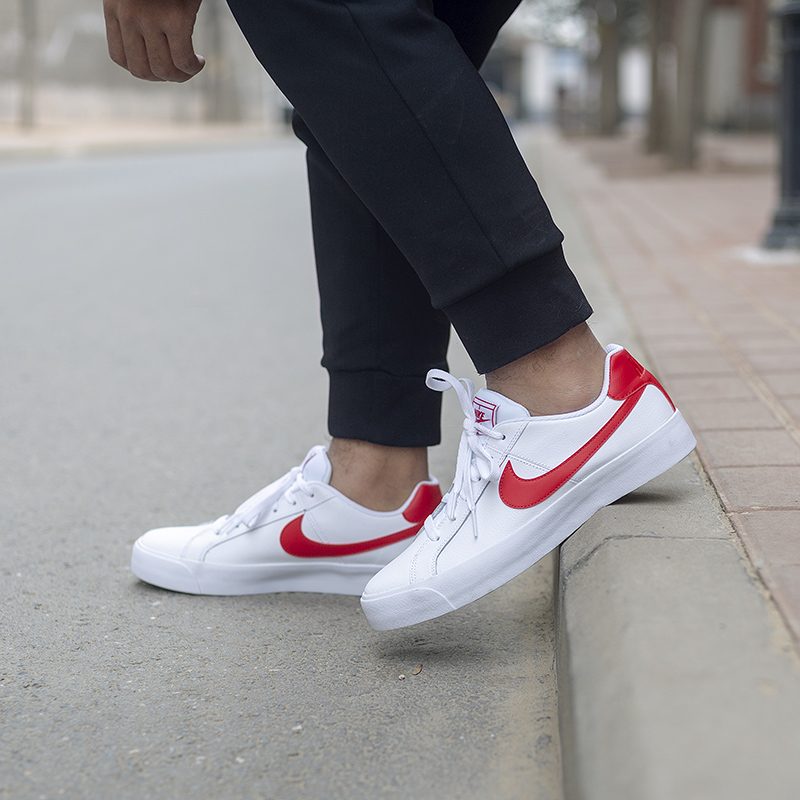 nike court royale on feet