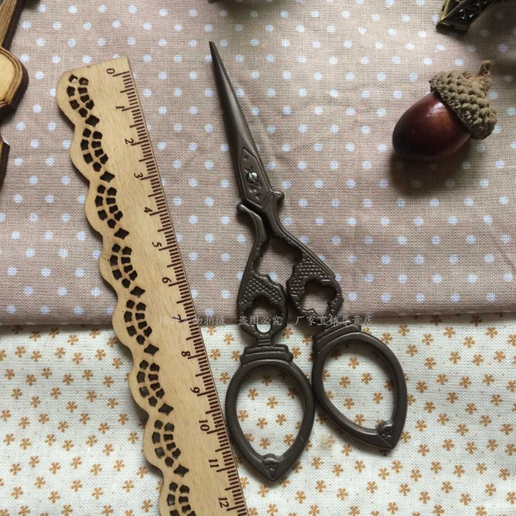 Sáng tạo thép không gỉ retro kéo DIY kéo chéo khâu kéo Kéo cổ kéo kéo - Công cụ & phụ kiện Cross-stitch mẫu thêu chữ thập